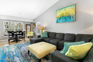 55 River Pines Ct-002-004-Living Room-ML