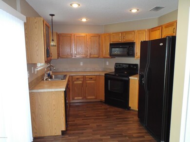 Vineland Ct. 005