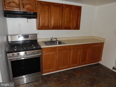 935 W Lombard St, Baltimore, MD 21223 - photo 7