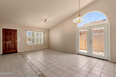 Living room/Dining room