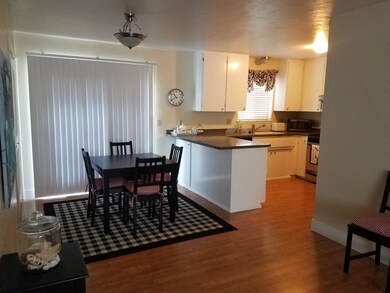dining/kitchen