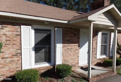 130 Windsor Ct, Jacksonville, NC 28546 - photo 3