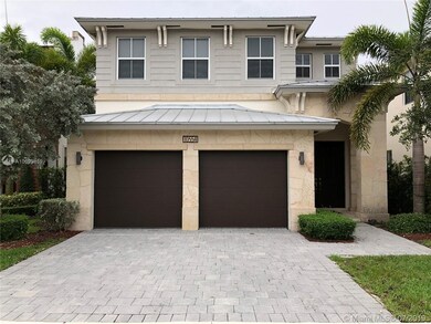 10554 NW 70th Ln, Doral, FL 33178 - photo 2