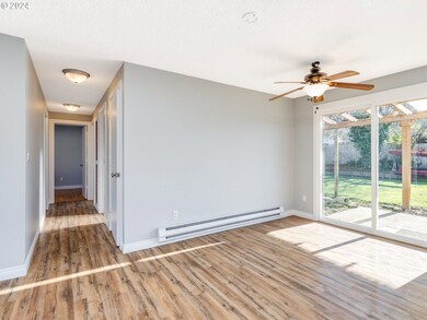 261 E 13th St, Lafayette, OR 97127 - photo 7