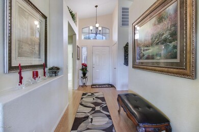 1046-West-Hearne-Way-14