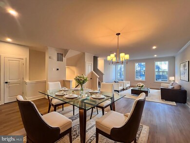 9424 Dandelion Dr, Lorton, VA 22079 - photo 6