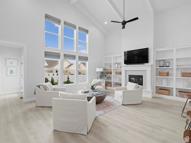 245 S Summer Breeze Ln, Layton, UT 84041 - photo 2