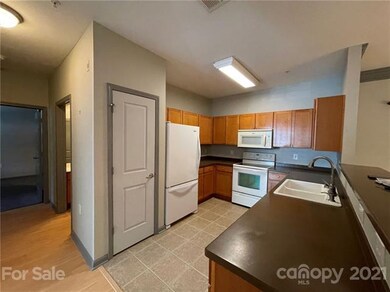 515 Appeldoorn Cir unit 515, Asheville, NC 28803 - photo 5