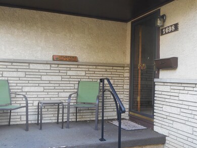 Front Porch/Entry