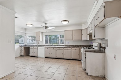 605 Jefferson Park Ave, New Orleans, LA 70121 - photo 7