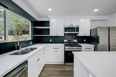 3915 Daphne St, Houston, TX 77021 - photo 6