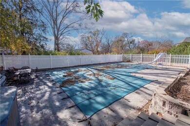 1215 Hacienda Ln, Lawrence, KS 66049 - photo 5