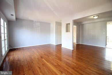 2428 Sun Valley Cir unit 7, Silver Spring, MD 20906 - photo 7