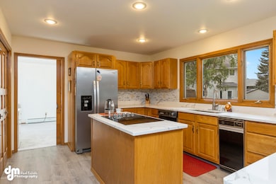 11-Kitchen-ELKO7461