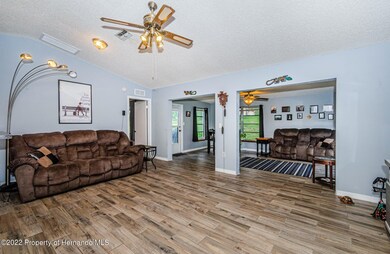 6-web-or-mls-Living Room 1B