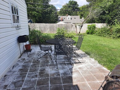 322 S 8th Ave, Beech Grove, IN 46107 - photo 7