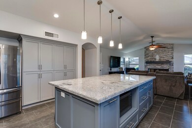 14Kitchen-SMALL