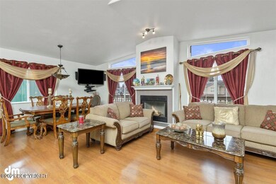 05-Living Room 20210505-DW-3386