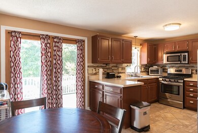 51 Tobey Rd unit 50, Dracut, MA 01826 - photo 6