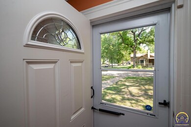 1603 SW Webster Ave, Topeka, KS 66604 - photo 3