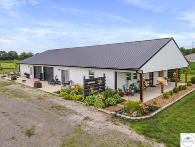 15534 E Franklin St, Green Ridge, MO 65332 - photo 3