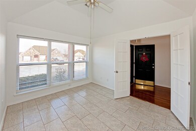 Formal living, Home Office