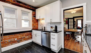 1714- Kitchen