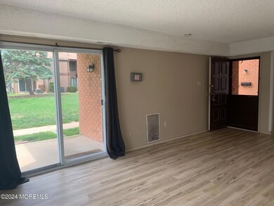 9 Newport Ct unit 231, Brick, NJ 08724 - photo 4