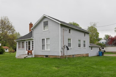 202 E North St-102