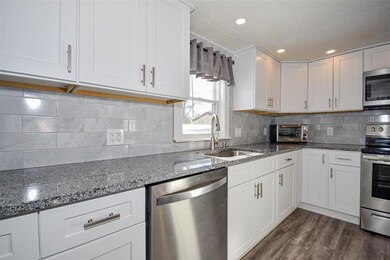 64 Richardson St, Rochester, NH 03867 - photo 2