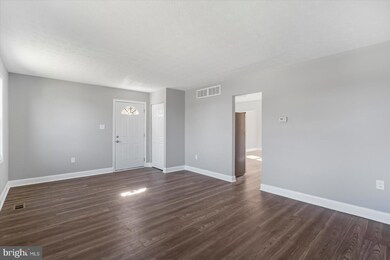 2 Mclendon Ct, Windsor Mill, MD 21244 - photo 5