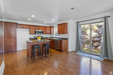 10468 N Sage Vista Ln, Cedar Hills, UT 84062 - photo 7