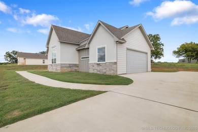 223 Vaughn Ln, Calera, OK 74730 - photo 3