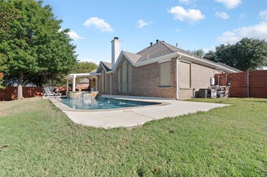 812 Abbots Ln, Denton, TX 76205 - photo 5