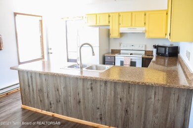 513 5th Ave, La Barge, WY 83123 - photo 2