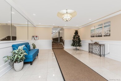 One Oakridge Owners Inc unit 6A, Eastchester, NY 10709 - photo 3