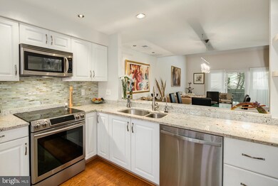 5818 Linden Square Ct unit 59, Rockville, MD 20852 - photo 5