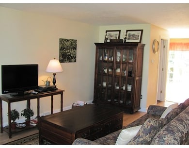 523 Washington St unit B2, Pembroke, MA 02359 - photo 4