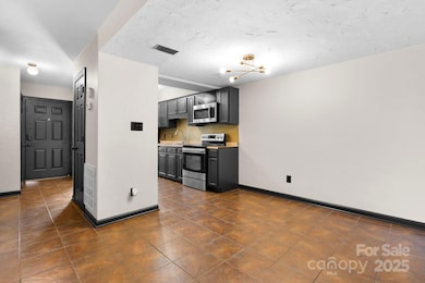 2705 N Center St unit 78, Hickory, NC 28601 - photo 5