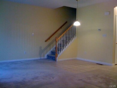 5540 Stonecroft Ln, Allentown, PA 18106 - photo 6