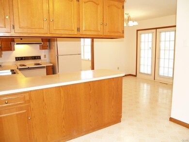 1480 Promise Ln, Allentown, PA 18106 - photo 7