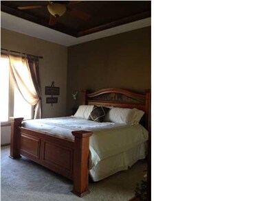 Huge Master with Barrelled Ceiling