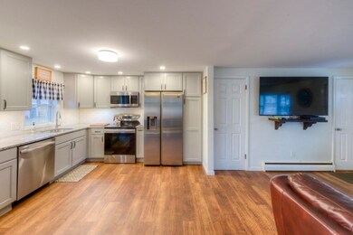 678 Pendleton Ave, Chicopee, MA 01020 - photo 7