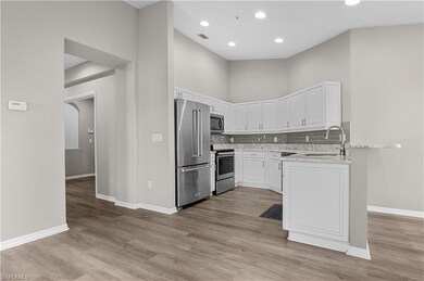 10060 Lake Cove Dr unit 301, Fort Myers, FL 33908 - photo 3