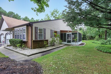 Lynnewood model WITH a screenporch!