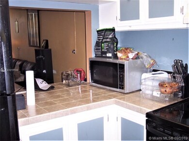 Live Oak Place unit 206, Davie, FL 33324 - photo 4