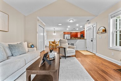 95 S Ridge Ln unit E202, Berlin, CT 06037 - photo 2