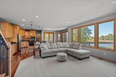 6275 W Shadow Lake Dr, Circle Pines, MN 55014 - photo 3