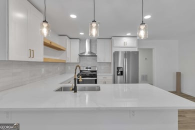 372 Amal Dr SW, Atlanta, GA 30315 - photo 2