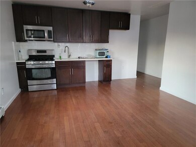 6906 Beach Channel Dr, Arverne, NY 11692 - photo 5